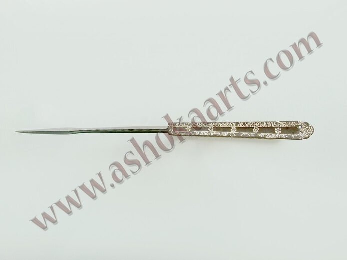 Unusual Indian punch dagger katar with curved serrated blade