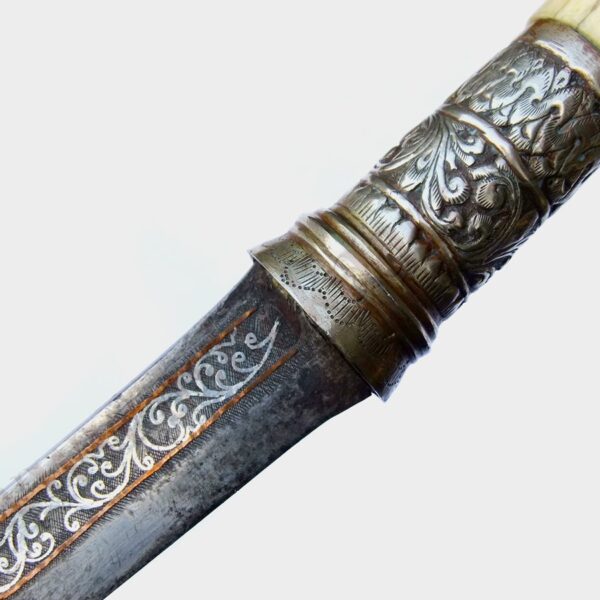 Burmese Dha sword