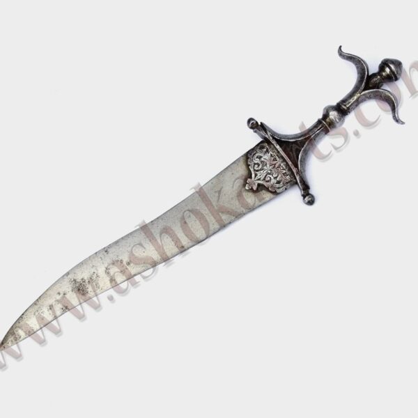 indian chillanum dagger