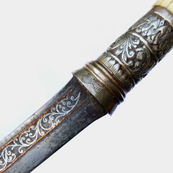 Burmese Dha sword